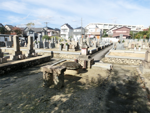 神呪墓地（西宮市上甲東園）