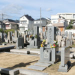 西宮市神呪墓地の墓地内写真